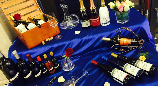 開紅酒加盟店加盟什么紅酒品牌 開紅酒加盟店加盟什么紅酒品牌